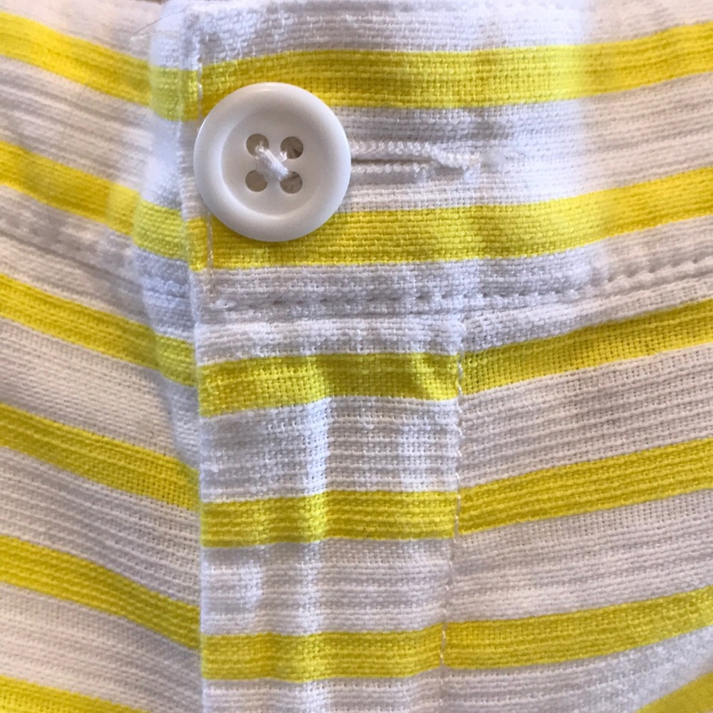 GAP SHORTS - Picture 3 of 5